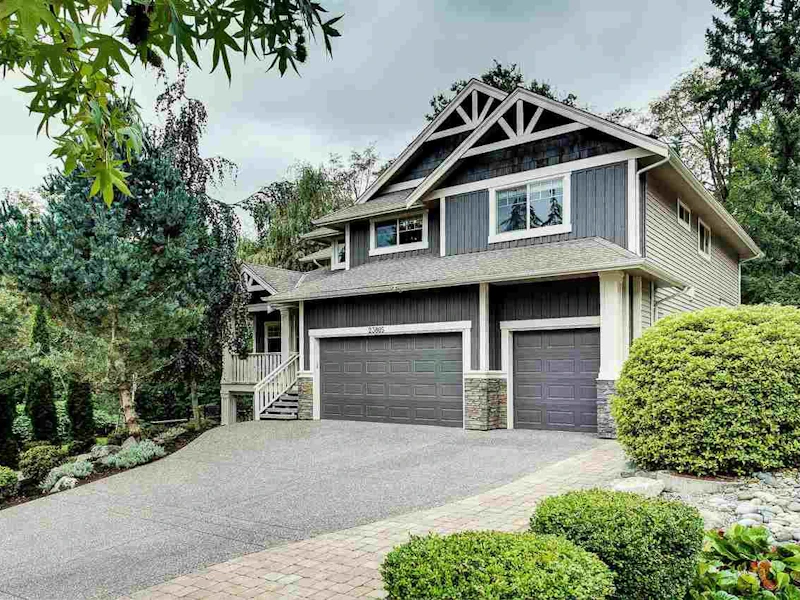 23805 132nd Avenue, Maple Ridge BC V4R 2S5