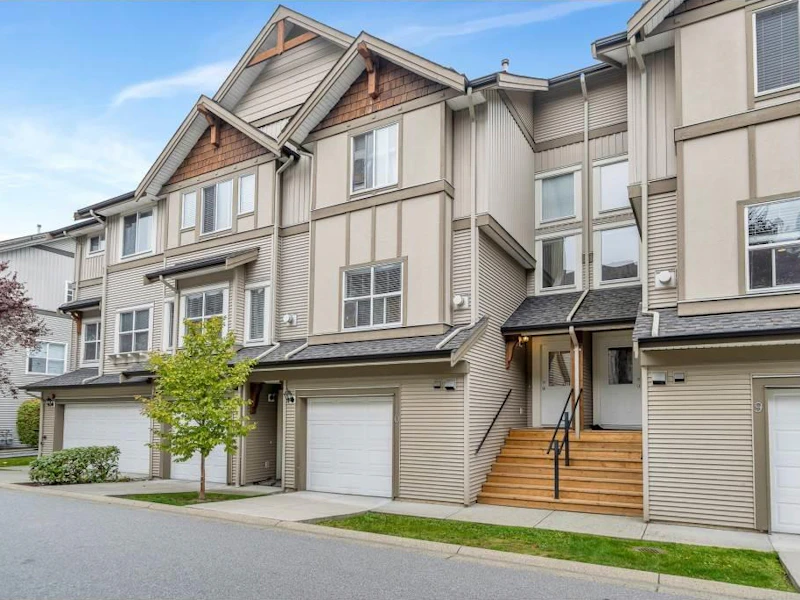 10 - 1055 Riverwood Gate, Port Coquitlam BC V3B 8C3