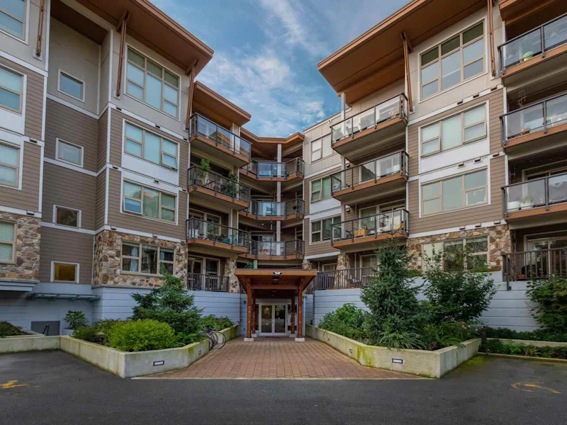 201 - 1150 Bailey Street, Squamish BC