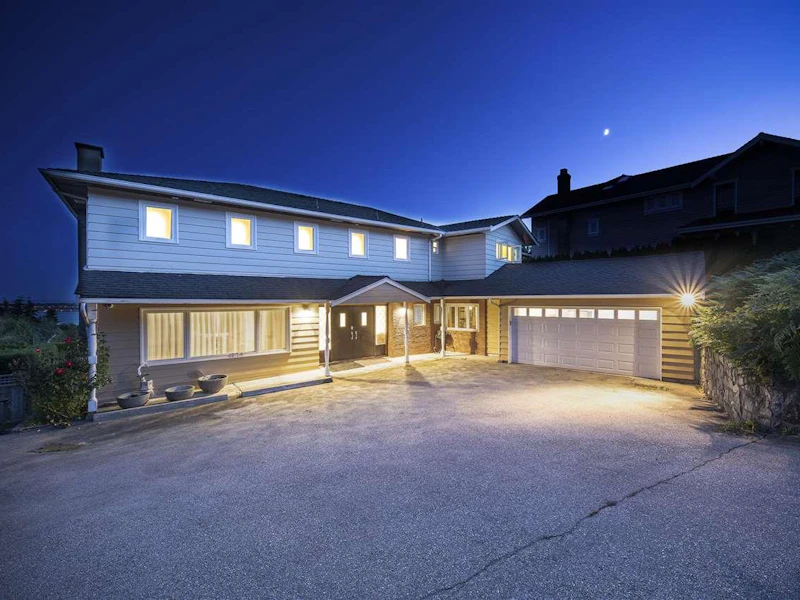 1276 Chartwell Drive, West Vancouver BC V7S 2R3