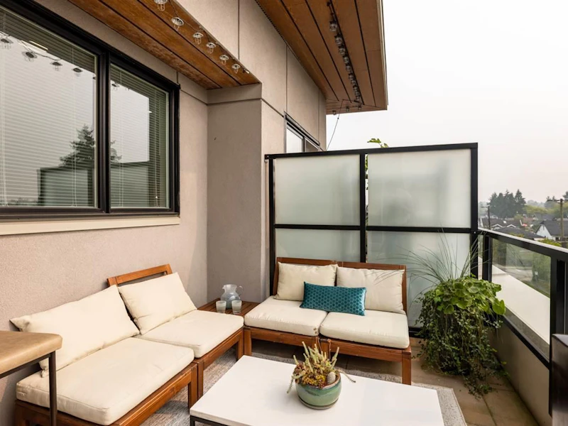 401 - 215 E 33rd Avenue, Vancouver BC V5V 2Z7