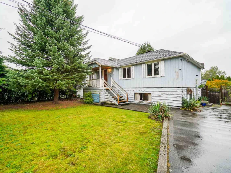 8657 Armstrong Avenue, Burnaby BC V3N 2H4