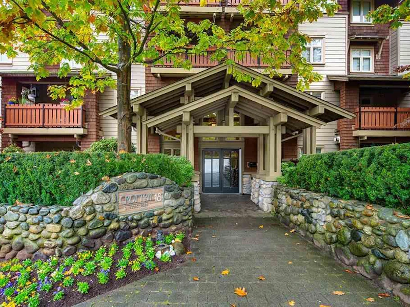 211 - 18 Smokey Smith Place, New Westminster BC V3L 5V3