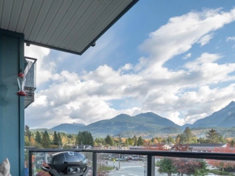 302 - 40437 Tantalus Road, Squamish BC V8B 0P9