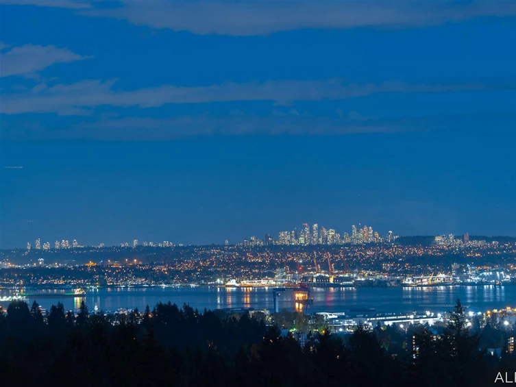 735 Eyremount Drive, West Vancouver, BC, V7S 2A3