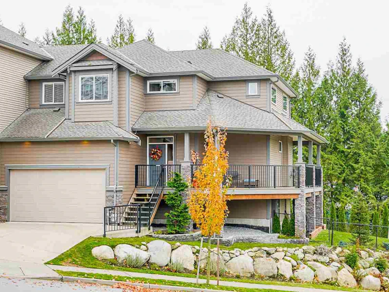 23570 Larch Avenue, Maple Ridge BC V4R 0E4