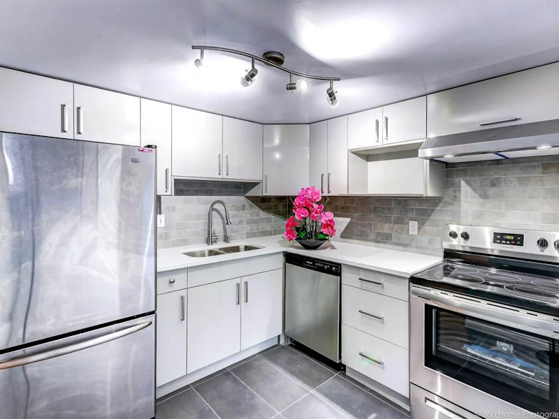 1004 - 7040 Granville Avenue, Richmond BC V6Y 3W5