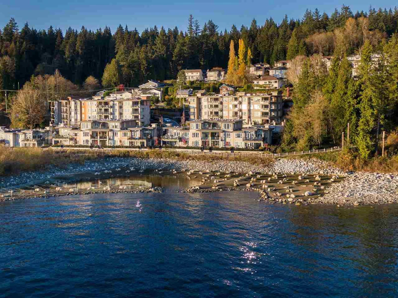 3917 Cates Landing Way, North Vancouver BC