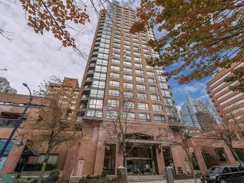 215 - 1189 Howe Street, Vancouver BC V6Z 2X4