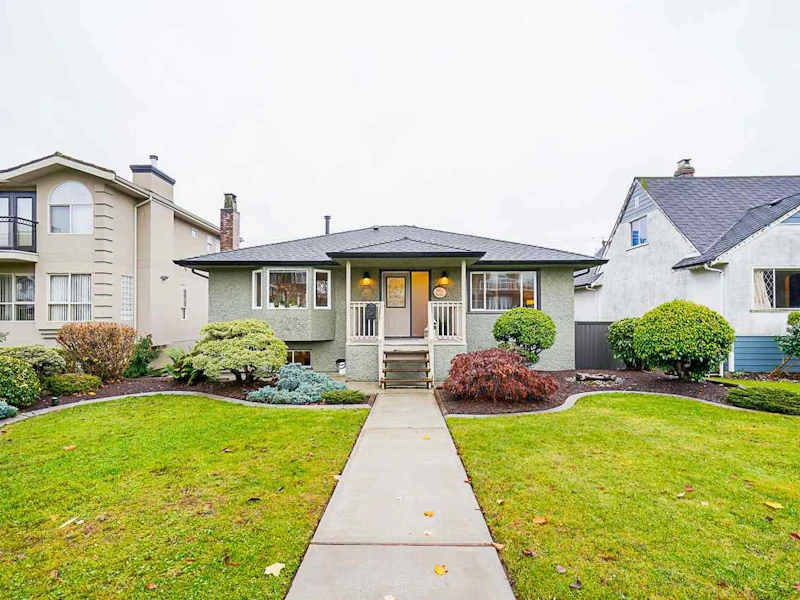 4330 Napier Street, Burnaby BC V5C 3G8