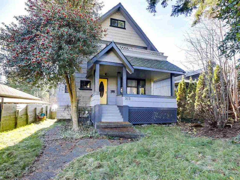 323 E 24th Street, North Vancouver BC V7L 3E9