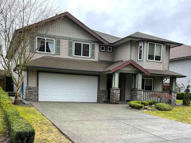 23722 116th Avenue, Maple Ridge BC V4R 2W5