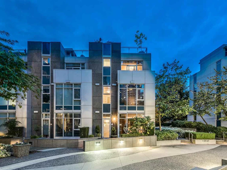 TH18-1281 W Cordova Street, Vancouver, BC, V6C 3R5