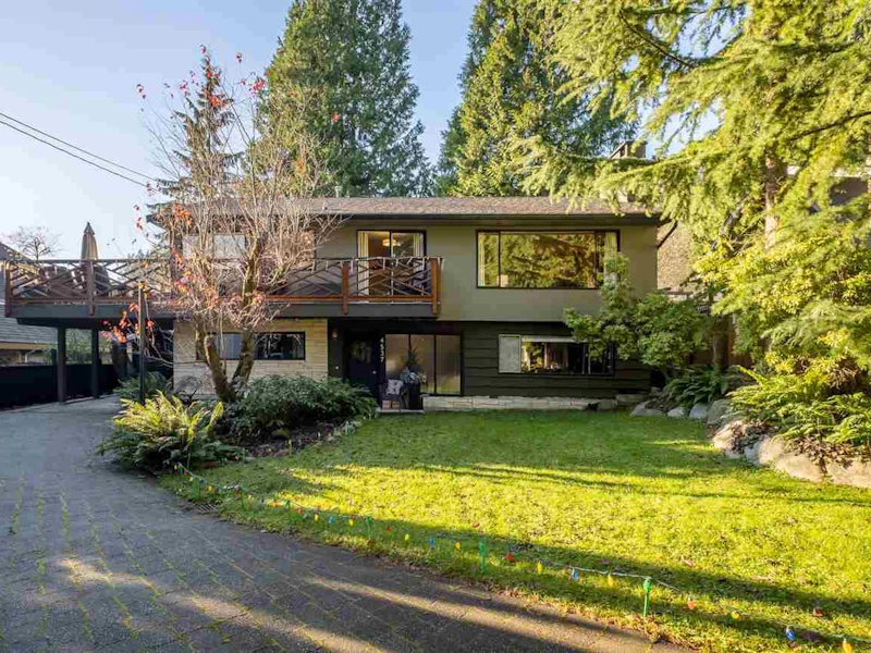 4537 Ramsay Road, North Vancouver BC V7K 2N6