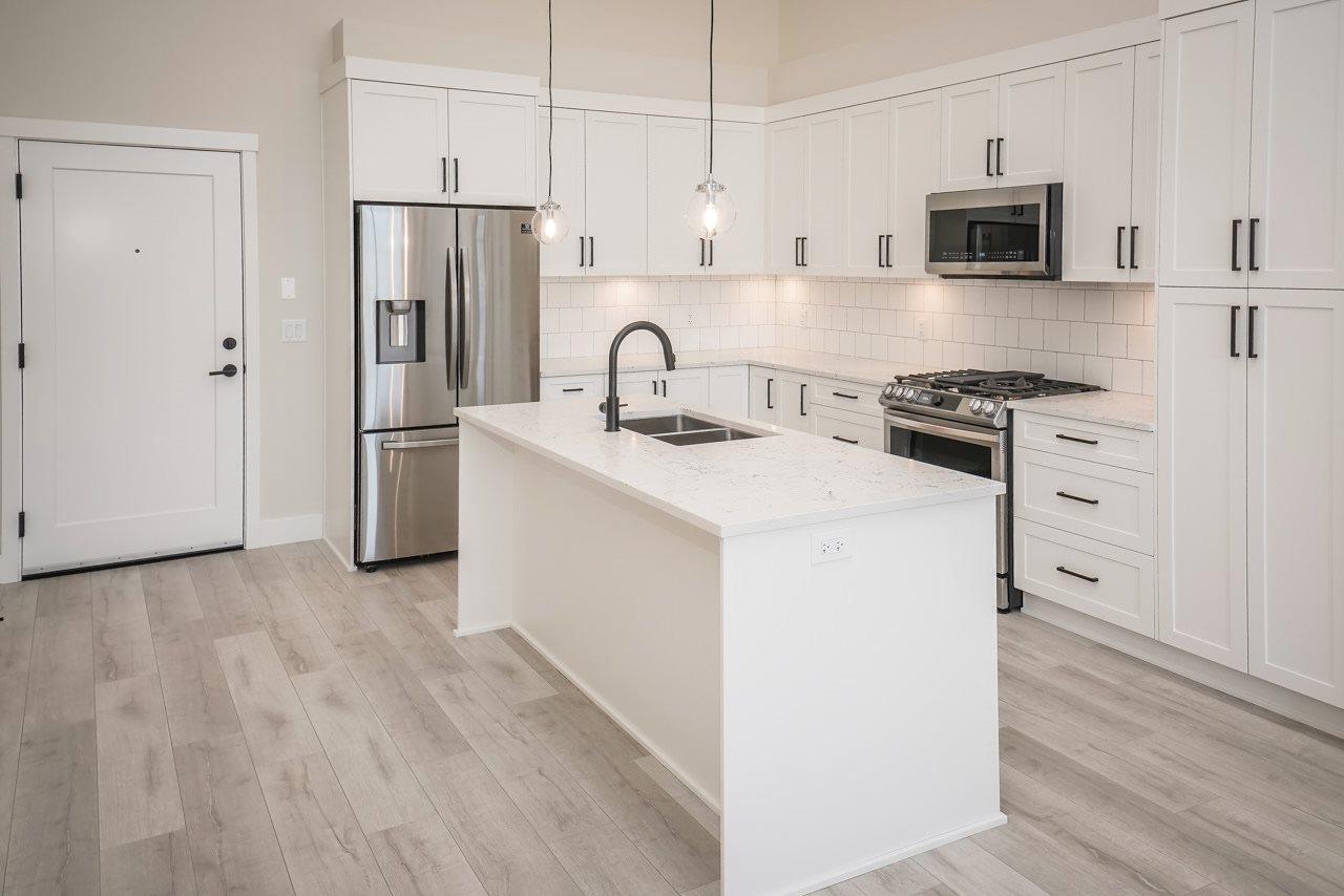 PH606-22638 119 Avenue, Maple Ridge, BC, V2X 2X9