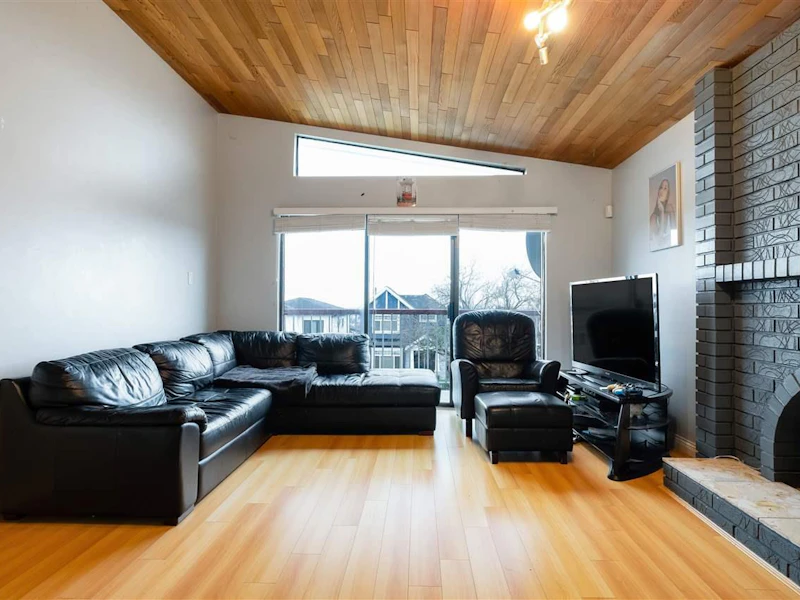1337 E 60th Avenue, Vancouver BC V5X 2A8