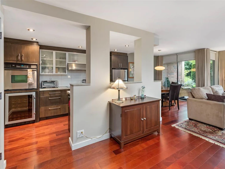 109-2101 Mcmullen Avenue, Vancouver, BC, V6L 3B4