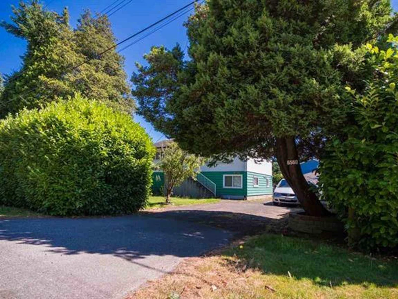 6560 Granville Avenue, Richmond BC V7C 1G1