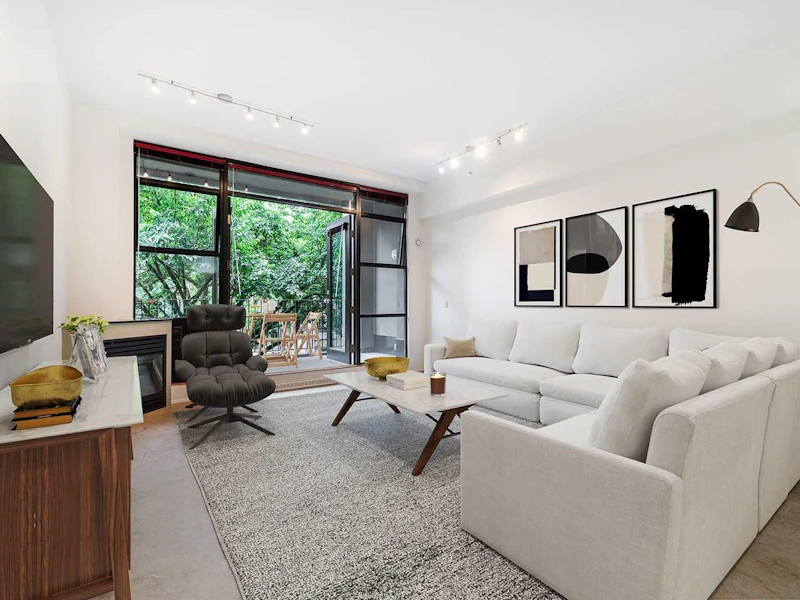 17 - 2156 W 12th Avenue, Vancouver BC V6K 2N2