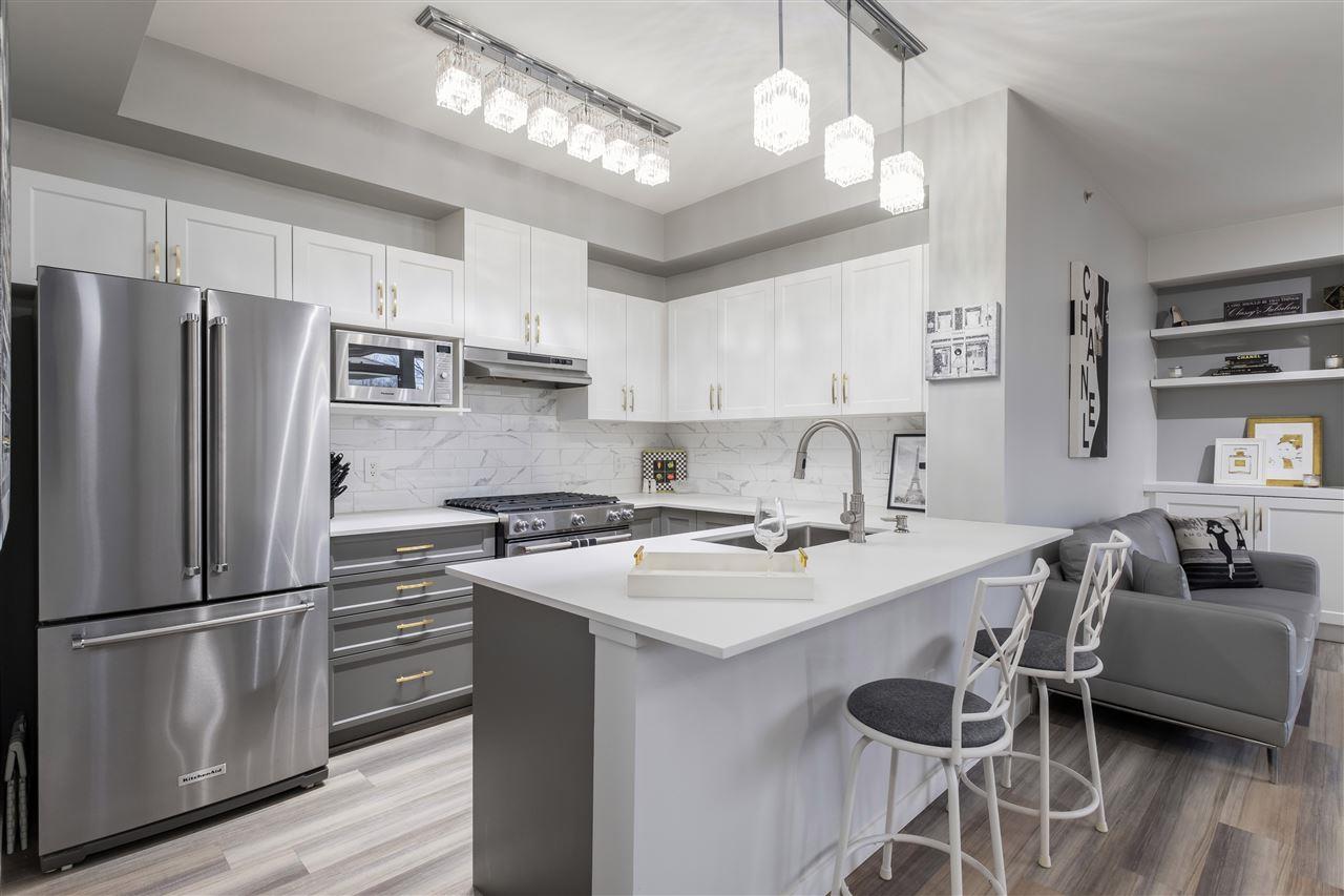 429-801 Klahanie Drive, Port Moody, BC, V3H 5K4