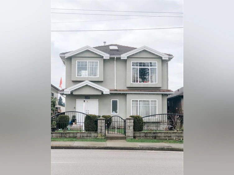 4447 Fraser Street, Vancouver, BC, V5V 4G6