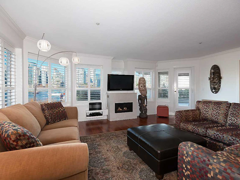 121 - 525 Wheelhouse Square, Vancouver BC V5Z 4L8