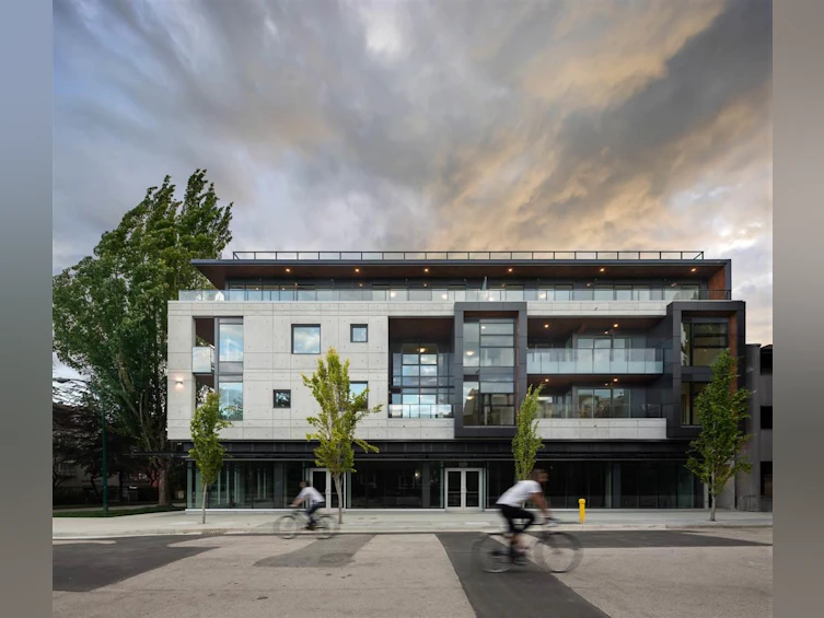 202-717 West 17th Avenue, Vancouver, BC, V5Z 1V1