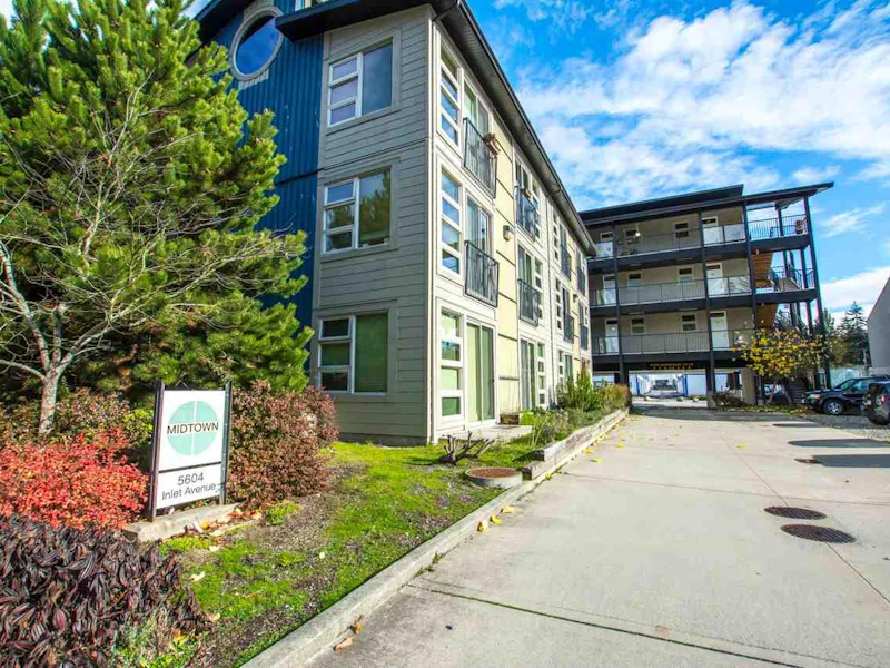 309 - 5604 Inlet Avenue, Sechelt BC