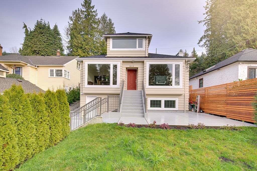 3215 Marine Drive, West Vancouver, BC, V7V 1M6