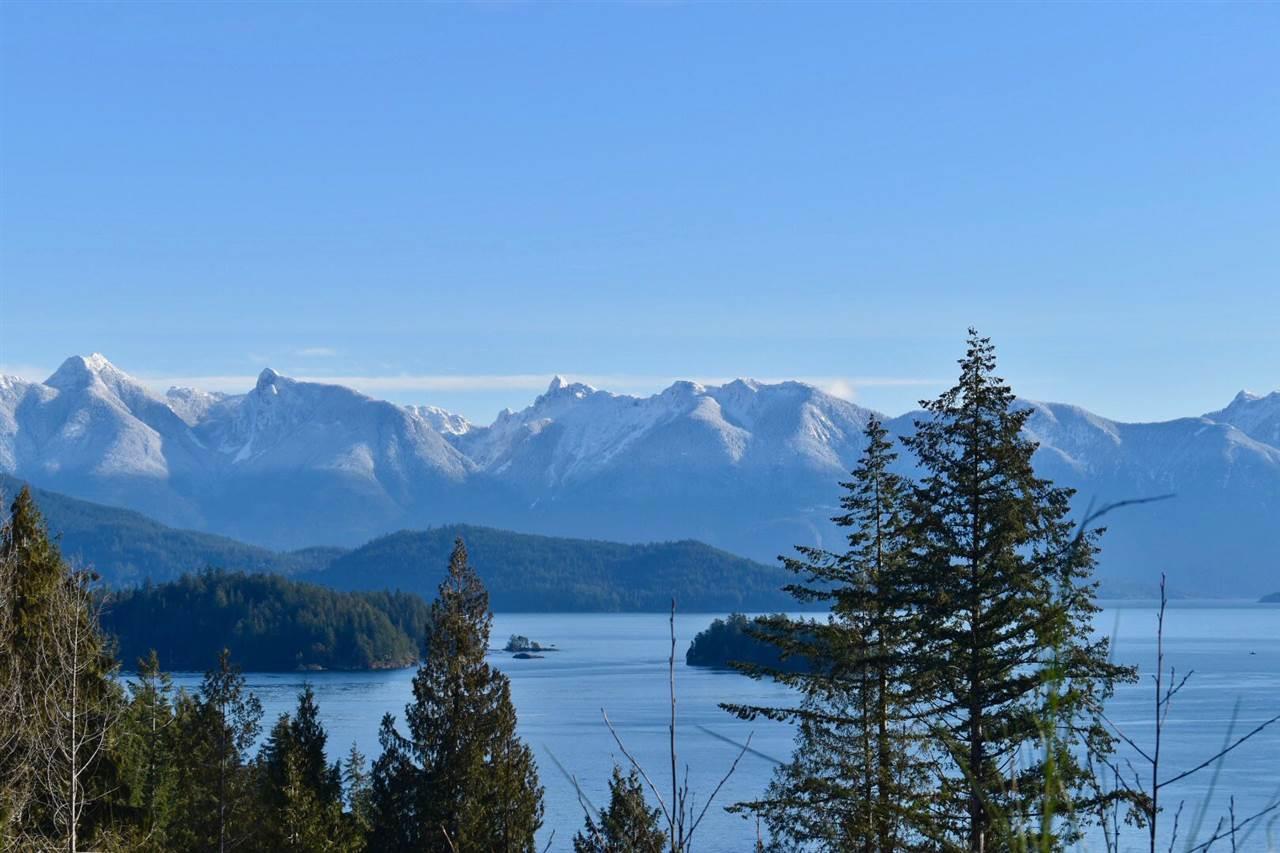 1829 North Road, Gibsons, BC, V0N 1V1