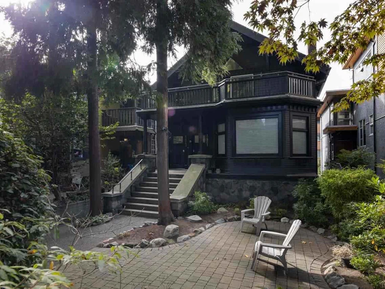 1421 Walnut Street, Vancouver, BC, V6J 3R2