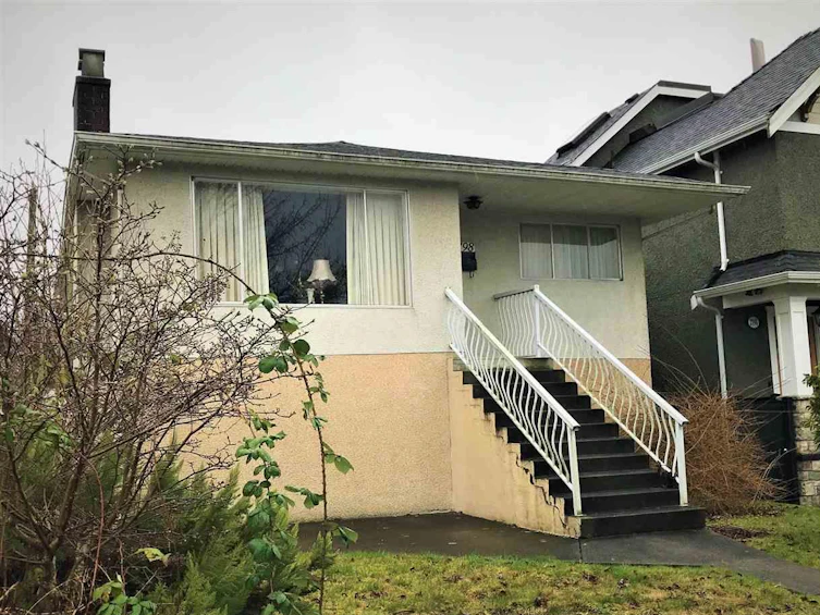 2798 East 24th Avenue, Vancouver, BC, V5R 1E4