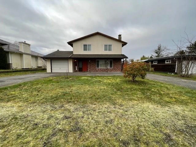 12461 223rd Street, Maple Ridge BC V2X 5Y8