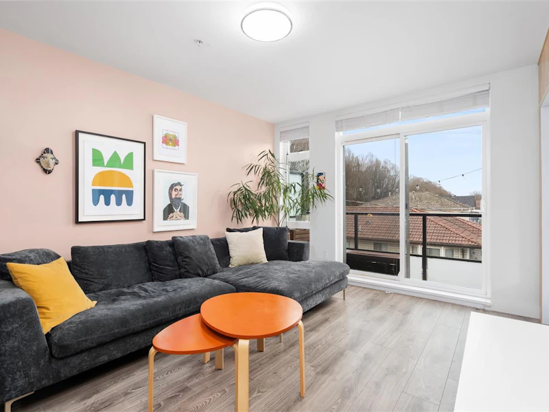 303 - 3939 Knight Street, Vancouver BC