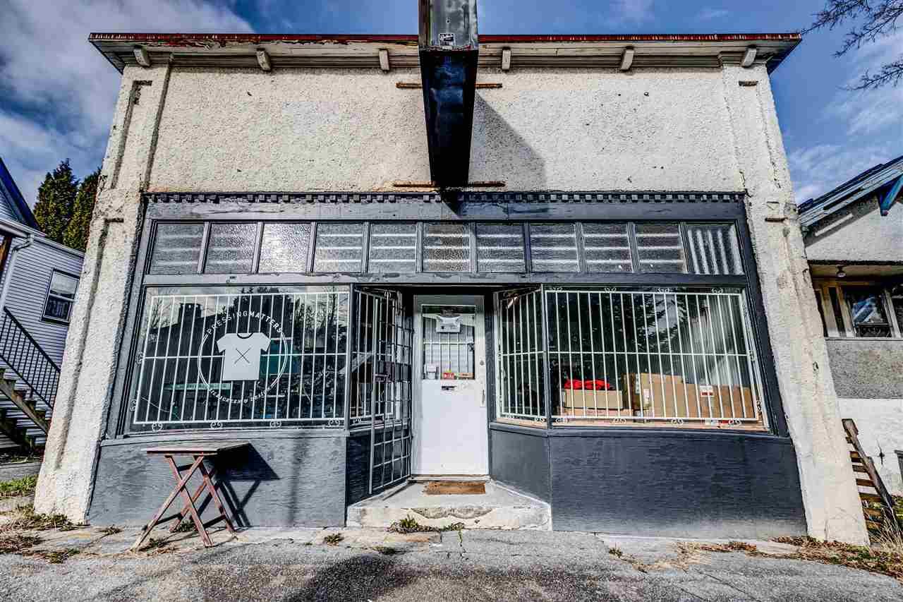 2715 Dundas Street, Vancouver, BC, V5K 1R3