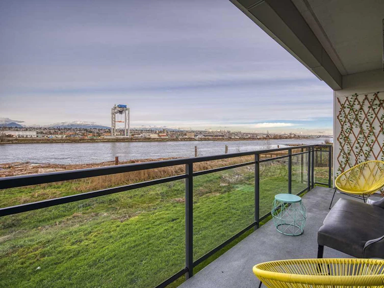 212-10033 River Drive, Richmond, BC, V6X 0L1