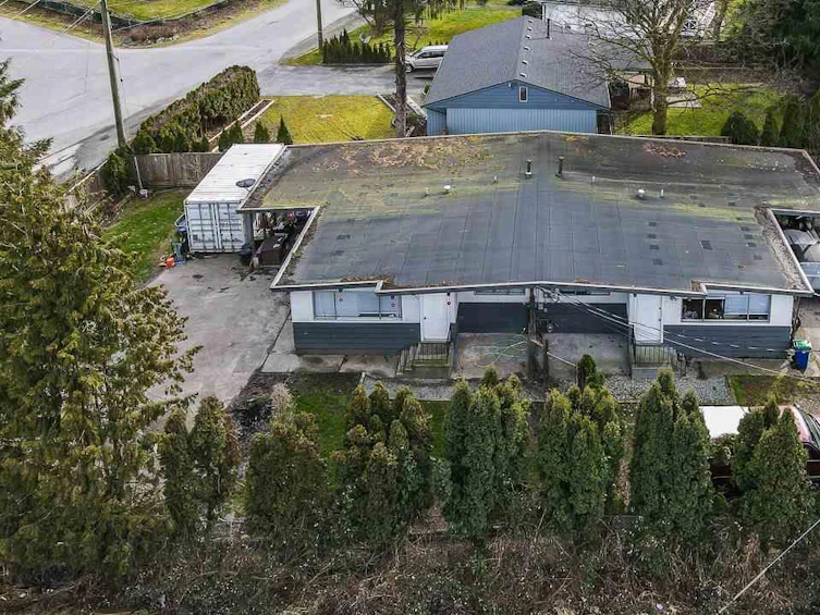 21896 Lougheed Highway, Maple Ridge, BC, V2X 2S4
