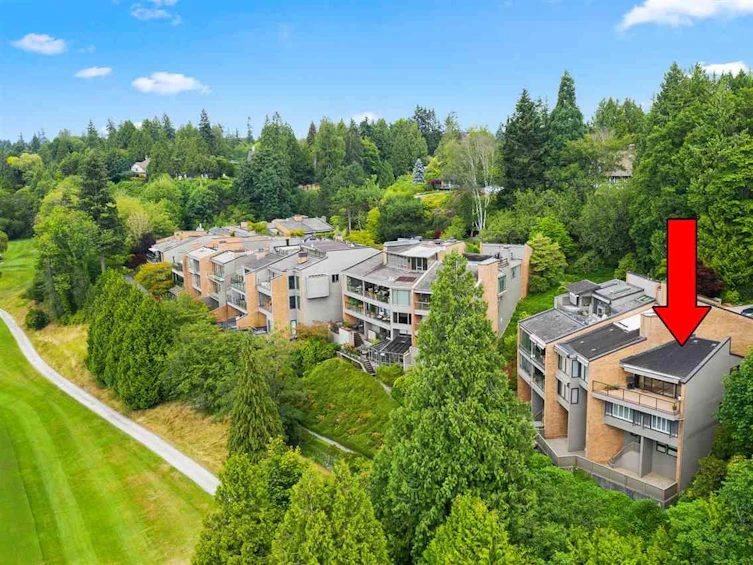 7353 Yew Street, Vancouver, BC, V6P 5W4