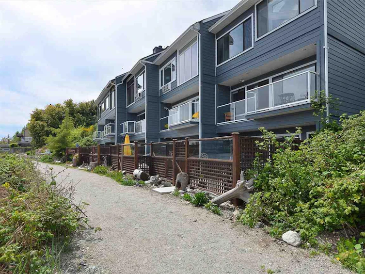 512 Marine Drive, Gibsons, BC, V0N 1V1