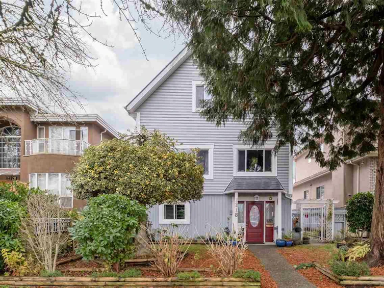 2218 East 38th Avenue, Vancouver, BC, V5P 1H1