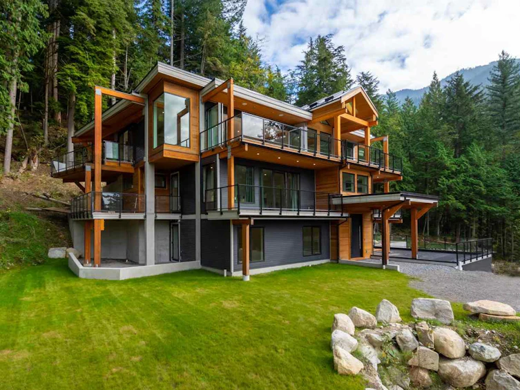 989 Copper Drive, Squamish, BC, V0N 1J0