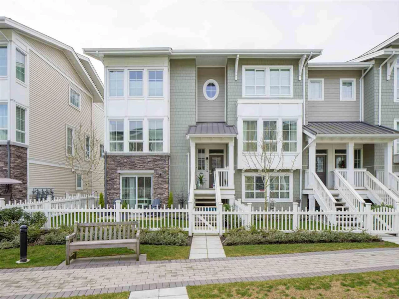 111 - 5551 Admiral Way, Delta BC