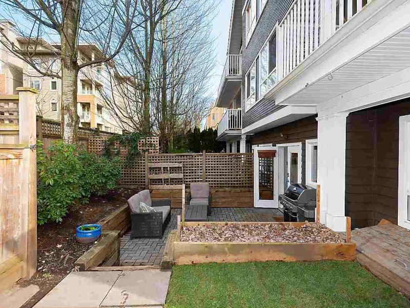 103 - 128 W 21st Street, North Vancouver BC V7M 1Y9