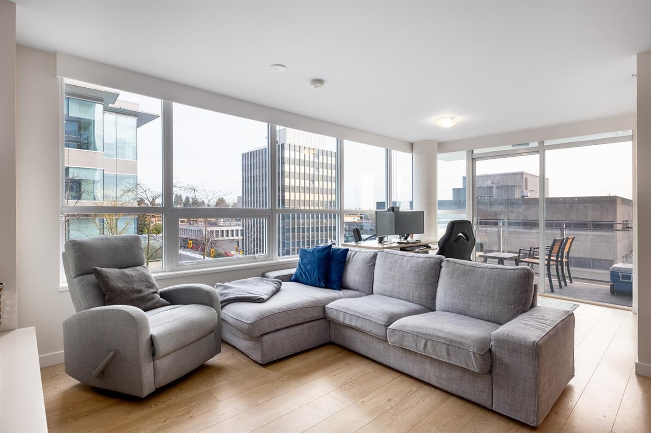 403-112 East 13th Street, North Vancouver, BC, V7L 0E4