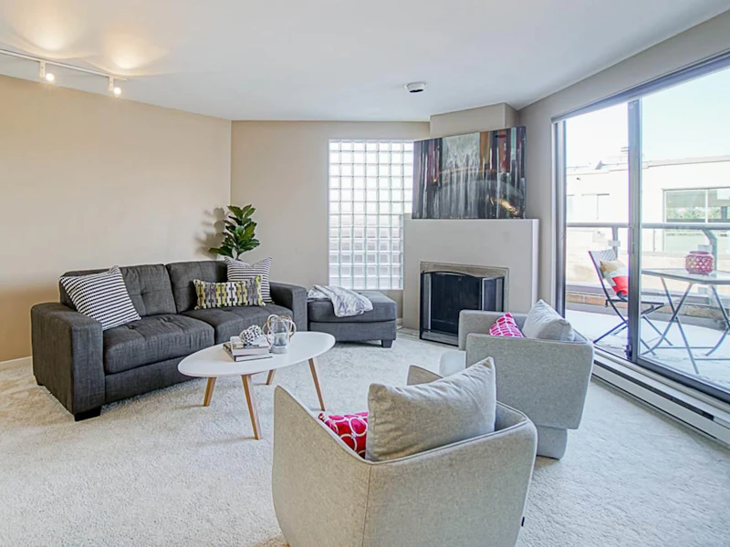 9 - 766 W 7th Avenue, Vancouver BC V5Z 1B8