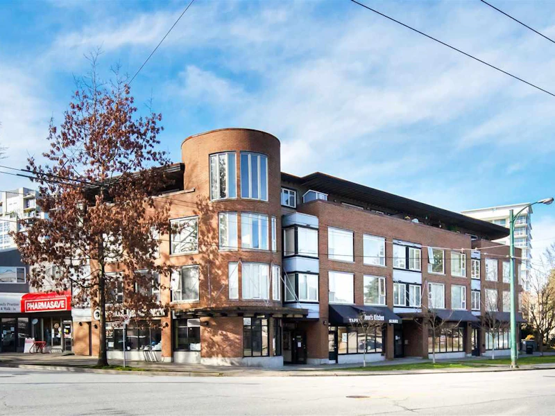 307 - 3089 Oak Street, Vancouver BC V6H 2K8