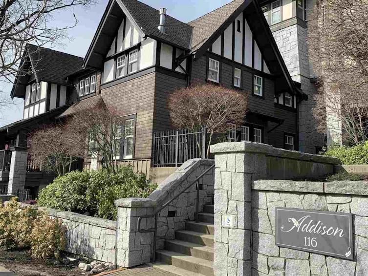 303-116 West 23rd Street, North Vancouver, BC, V7M 2A9