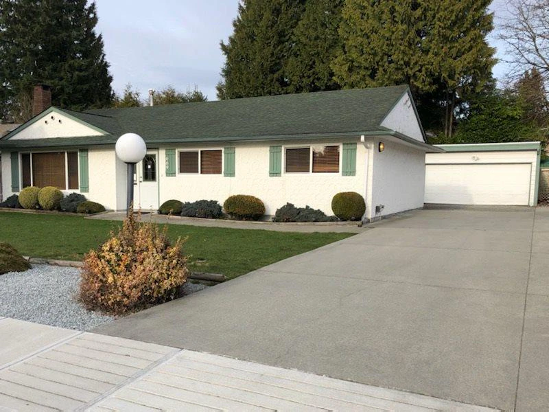 669 Cypress Street, Coquitlam BC V3J 6L3