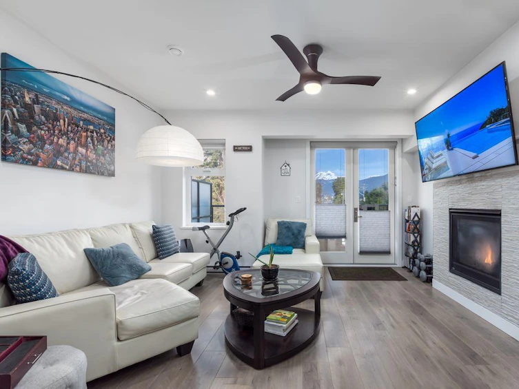 37-1188 Main Street, Squamish, BC, V8B 0Z3