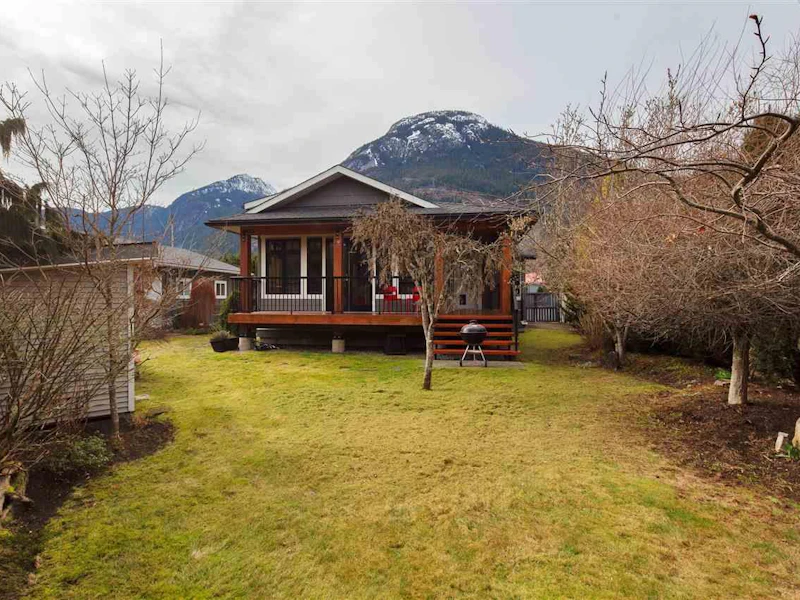 39698 Clark Road, Squamish BC V8B 0G3